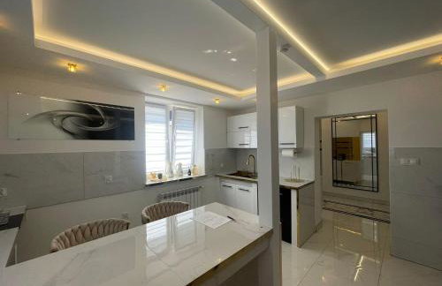 Luksusowa Ekskluzywna willa z sauną,siłownią dużym ekskluzywnym salonem na wyłączność eksluzywny duży dom 2 poziomy-dom nowoczesny styl elegancki 3 łazienki , sypialnia,salon, 2 duże garaże POMYSŁ NA JESIENNO ZIMOWY WYJAZD wolne terminy !! - Foto 17