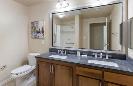 Landing Incredible 1BD Pool Gym - Foto 43