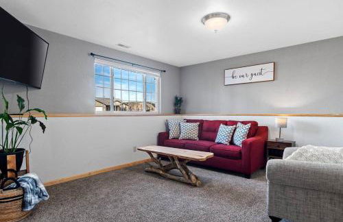 Stylish 5 BR- LG Fenced Backyard and Playground - Foto 7