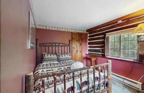 Mtn-View Family Cabin! 9 Mi to Lake George Village - Foto 20