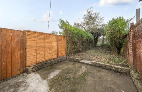 Modern Bletchley home with stylish decor - Foto 15