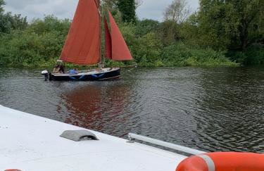 Serenity 2 and Serenity 1 Central lounge sleeps 6 3 bedrooms with 2 bathroom - Foto 38