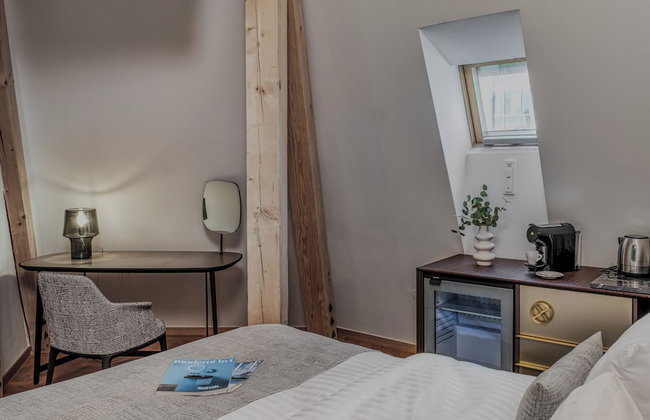 Mottl House by Adrez - Photo 16