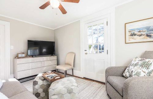 Richards Retreat Walk to Downtown Washer-Dryer - Foto 11