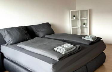 LOOT LARGE /Stadtrand /Parkplatz - Foto 22