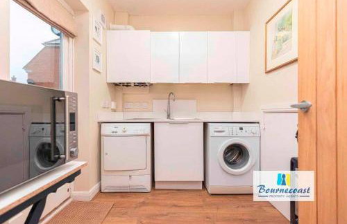 TAYLOR DRIVE by BOURNECOAST - A Lovely Countryside Family Home with a Garden and Parking - HB1522 - Foto 15