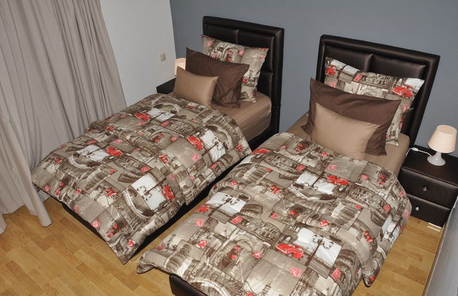 Val Fleuri Apartment With Balcony, Casablanca - Photo 6