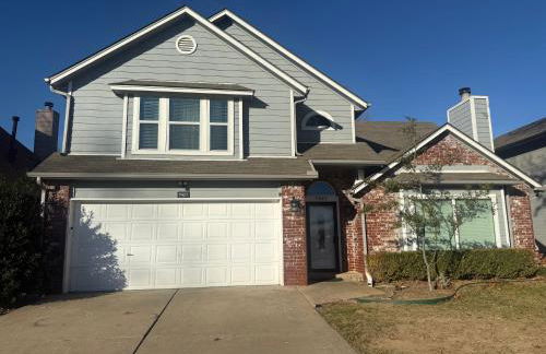 Emmanuel House - Photo 4