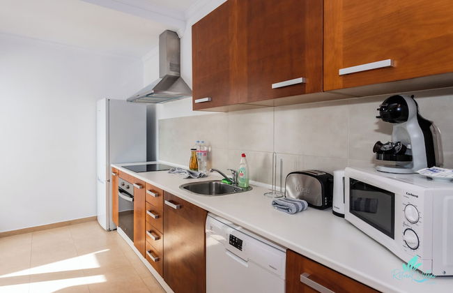 4 Bed Villa - Heated Pool, Pool Table, Bbq, Patio - Photo 11