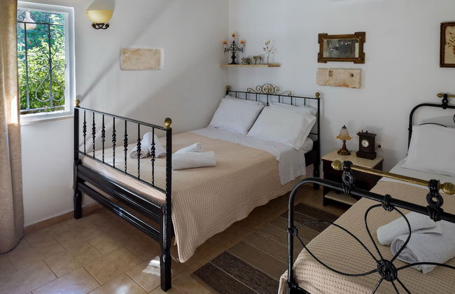 The Olive House - Photo 4