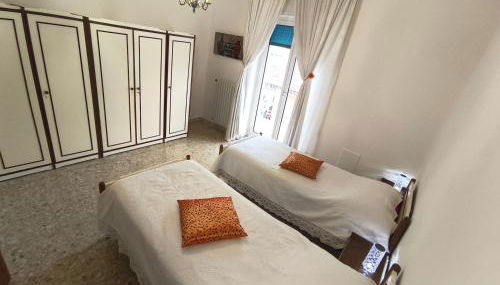 Luisetta - Foto 5, wardrobe