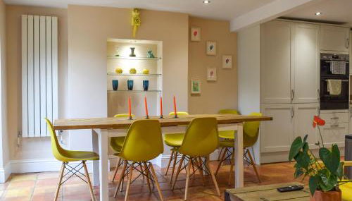 Queens Manor - Foto 2