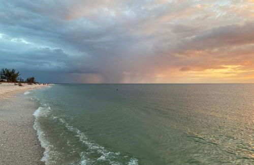 1 Mi to Beach Nokomis Home with Private Pool - Foto 33