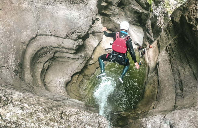 Canyoning nos Alpes suíços - Foto 6