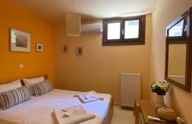 Georges Villa Galaxidi, family, pool and garden - Foto 17