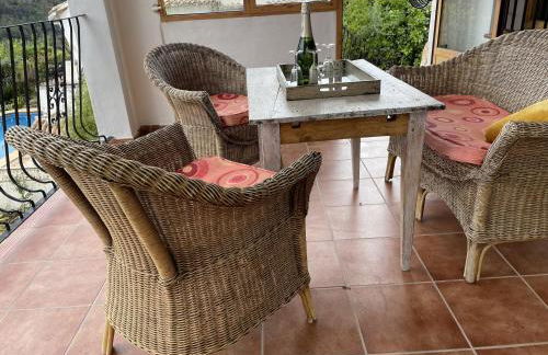 Mediterranean Escape with Garden - Foto 26