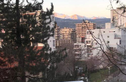 Charmant T2 idéal CV parking privé à la résidence - Foto 25