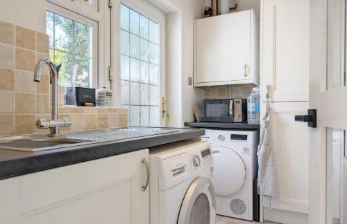 One Elms Way - Sleeps 8 - West Wittering - Foto 57