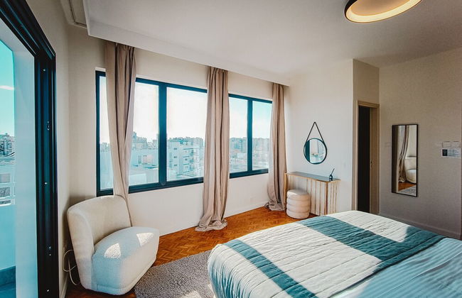 Phaedrus Living: City Center Sky Penthouse - Photo 7