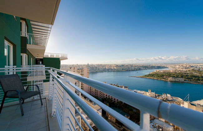 THE Ultimate Luxury, Sliema With Pool - Foto 29