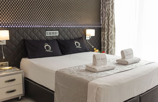 The Queen Apartments - Villa Adriana - Photo 6