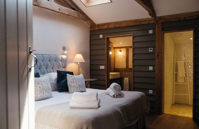 Retreat East - Photo 48