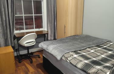 Edinburgh Old Town - Photo 13