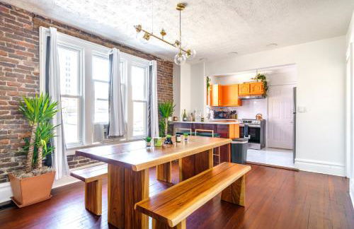 Jungle House Luxury Homes - Columbus Downtown Short North - Walk to Convention Center & Nationwide Arena - Sleeps up to 8 - Free Parking - Over 5,800 Five Stars - Foto 53