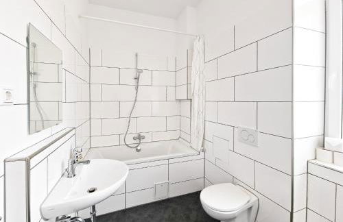 Tolstov Apartments - 3 and 4 Room Monteur Apartments - Photo 35