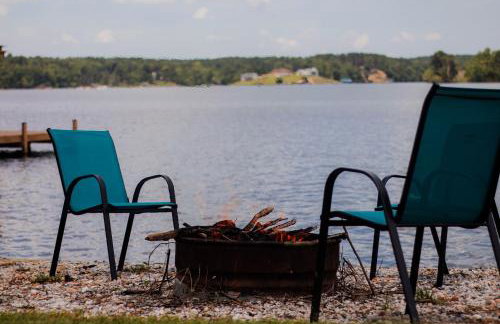 Lakefront Getaway - Dock, Pool, Sunset, Games - Foto 70