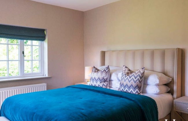 Luxurious 4 Bedroom Vineyard Villa Stanlake Park - Foto 11