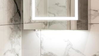 Luxurious 2 bedroom flat with parking and garden, 5 mins walk to train station and bus stop opposite property - Foto 4