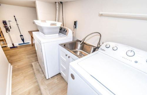 Renovated Downtown Annapolis w 3-Car Parking - Foto 49