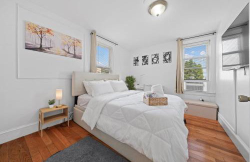 Welcoming Apartment - 10 min Light Rail Access - Foto 13