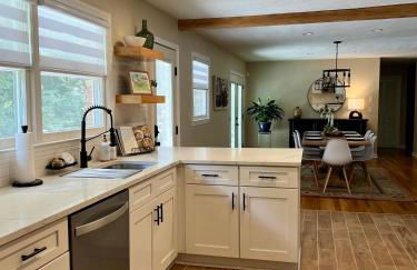 NC Mountain Fall Hiking Biking Waterfall Retreat Minutes to Brevard & Hendersonville - Foto 5