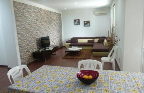 Villa Aurora Appartamento in villa con piscina - Foto 11