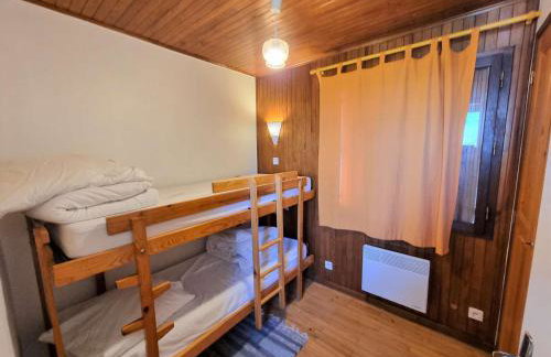 Chalet spacieux 18 pers. avec jardin, 7 chambres, cheminées, animaux admis - Saint-Michel-de-Chaillol - FR-1-393-82 - Foto 17