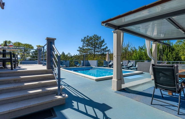 Grace Comfortable Holiday Residence - Photo 11