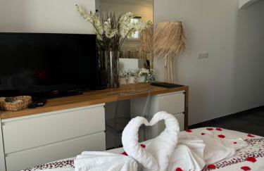 CASA AMOR & SPA, appartement suite jacuzzi & piscine chauffée - Foto 16