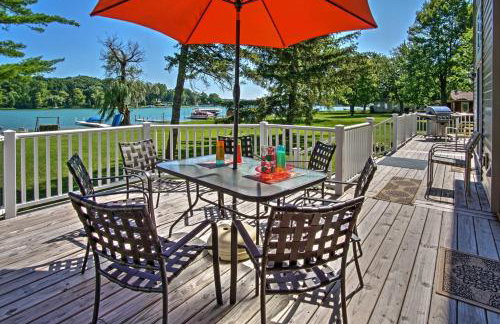Waterfront Vandalia House with Dock on Donnell Lake! - Foto 20