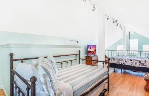 8-Mile Beachfront - Foto 28