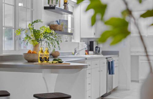 Shangri La Home - Boho Chic with Patio Pool & Grille - Foto 22