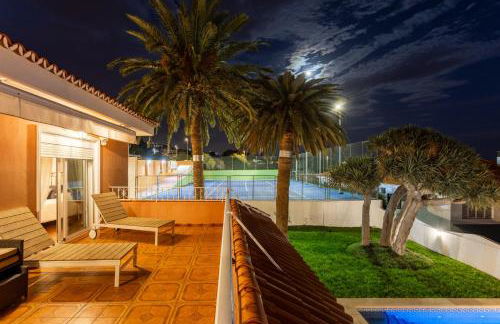 One & Only Sports and Relax Villa by Eden Rentals - Foto 8