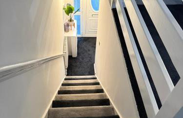 Wigan 2-Bedroom Modern house - Cozy & Relaxing Stay - Photo 16