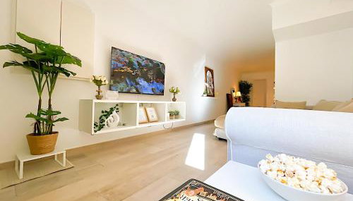 Entire 2 Bedroom Family Friendly House in Belem Lisbon 3 to 5 Guests - Foto 2