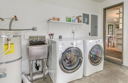 1 Mi to UO Campus - Family Home with Pool Table! - Photo 22