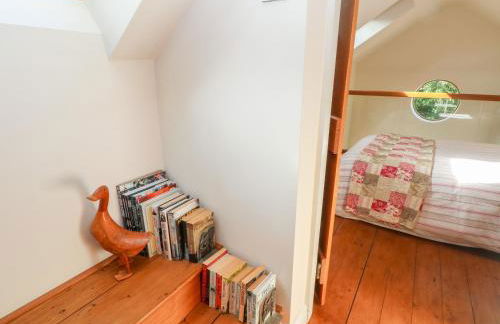 Chequer Stable - Photo 13