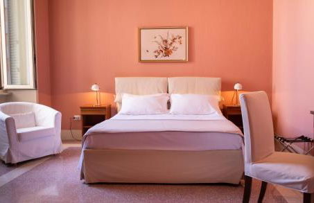 Historic building with pool - Foto 30