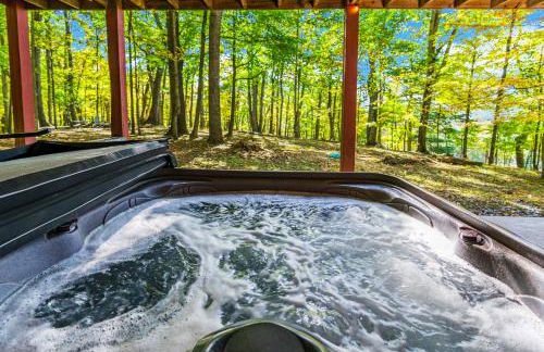 Cozy cabin w hot tub, deck & BBQ - Foto 21