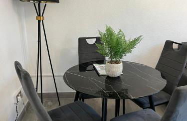 Beautiful 2-bedroom in Grays close to Lakeside - Foto 3